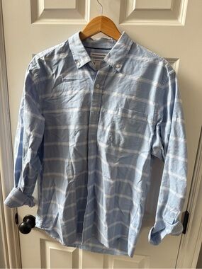 Amazon Essentials Light Blue Button-Down Shirt with White Windowpane